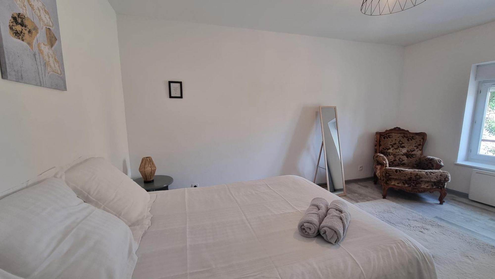 T2 Centre Renove 40 M2 Confort ! Charleville-Mézières Exterior foto